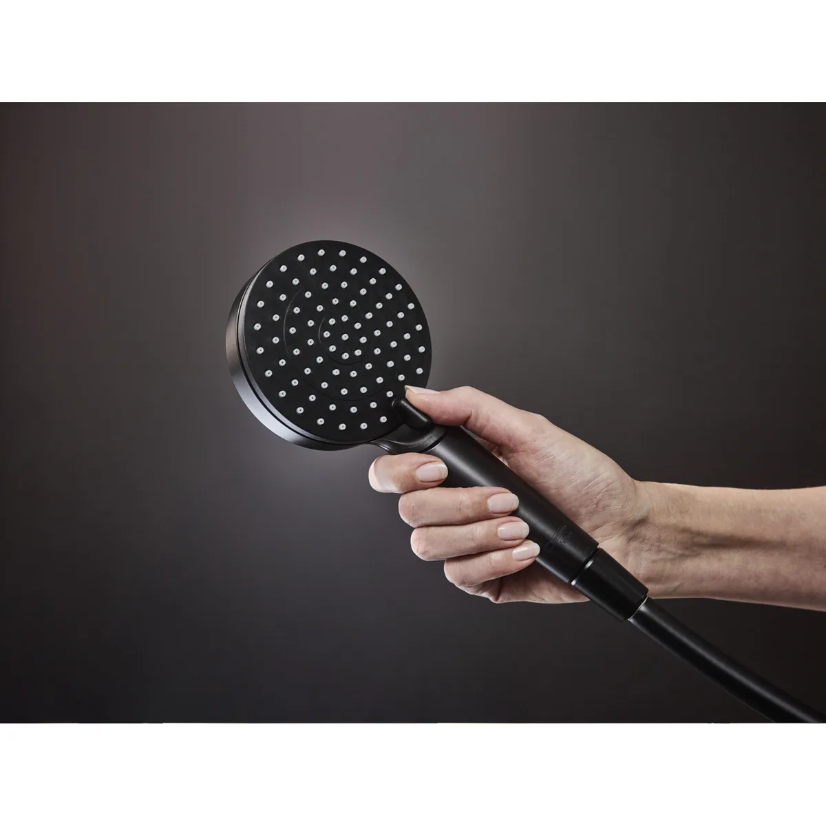 Vernis Blend душова система Showerpipe 220 з термостатом, Чорний матовий, Hansgrohe