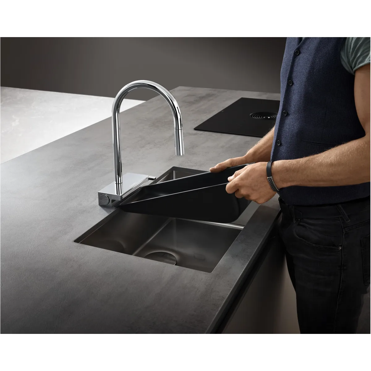 F14 Багатофункціональний коландер для кух мийки, Чорний мат, Hansgrohe