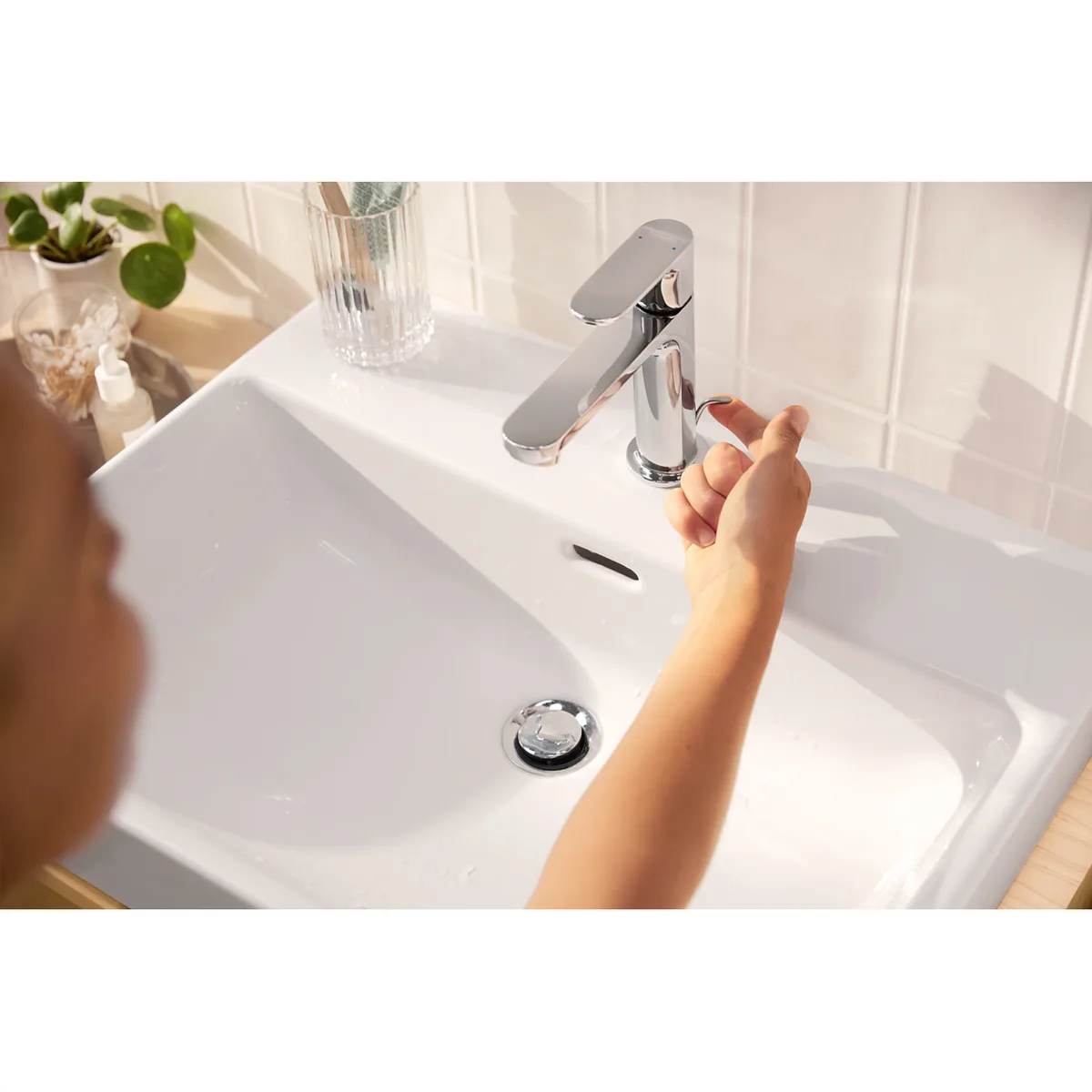 Rebris S змішувач для умивальника 240 CoolStart, Hansgrohe