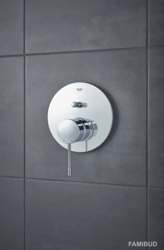 Змішувач Essence 24058001, Grohe