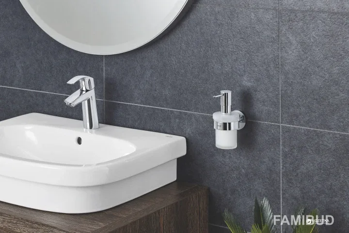 Дозатор для рідкого мила Essentials, Grohe